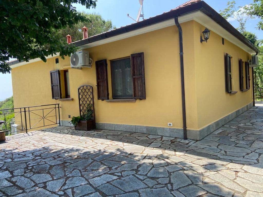Villa Antonella Кастелліна-Мариттіма Екстер'єр фото